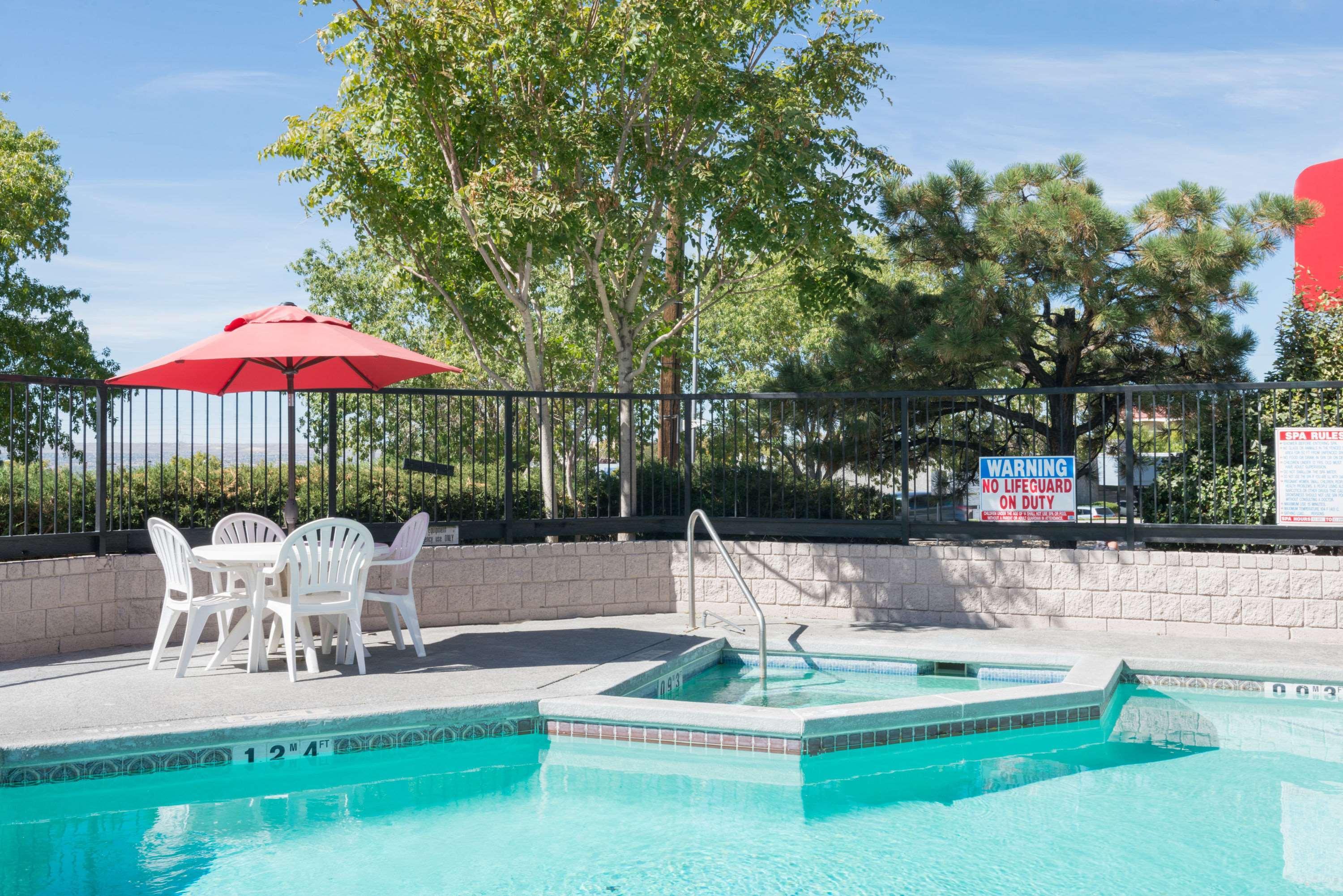 Ramada By Wyndham Albuquerque Airport Hotel Ngoại thất bức ảnh