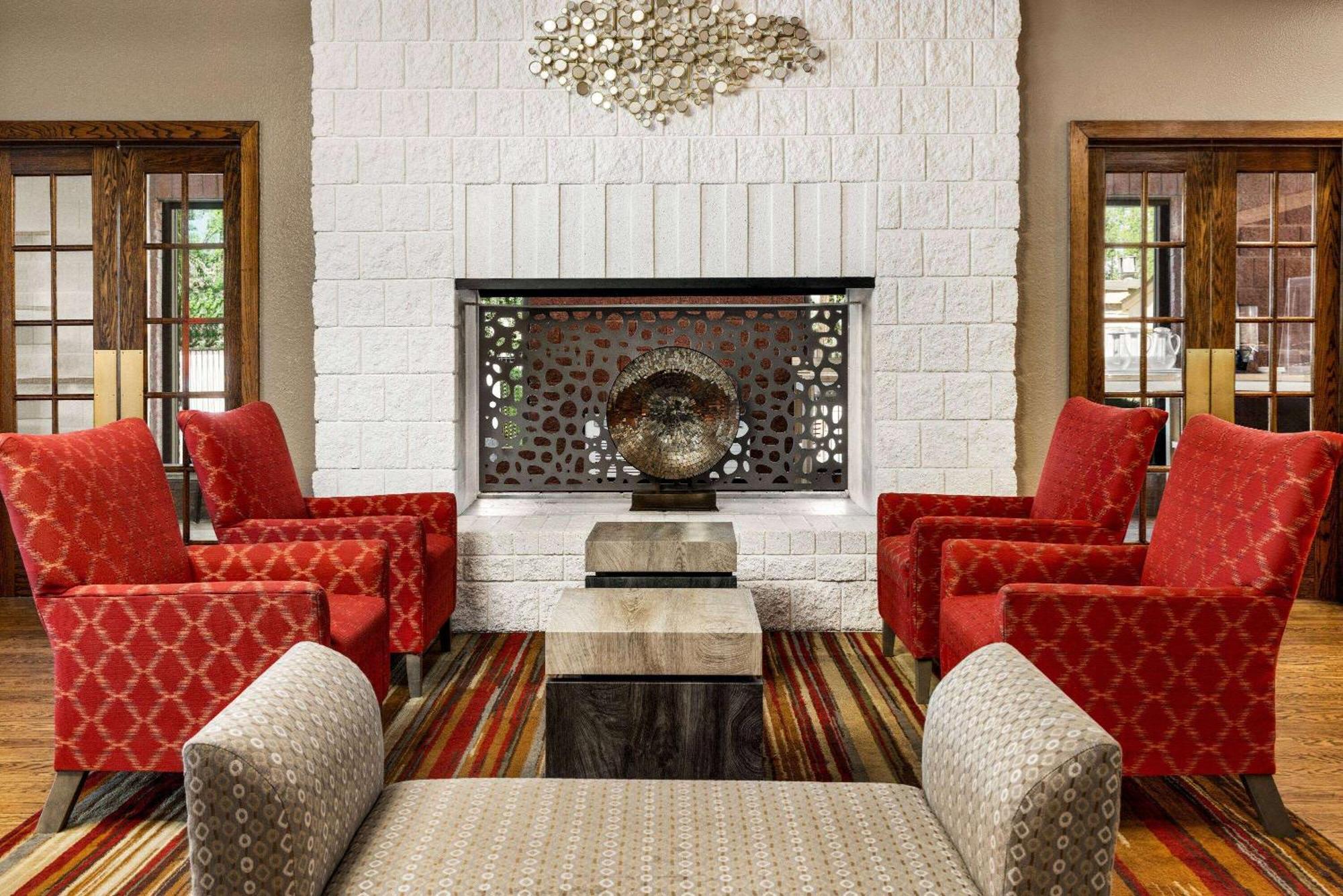 Ramada By Wyndham Albuquerque Airport Hotel Ngoại thất bức ảnh