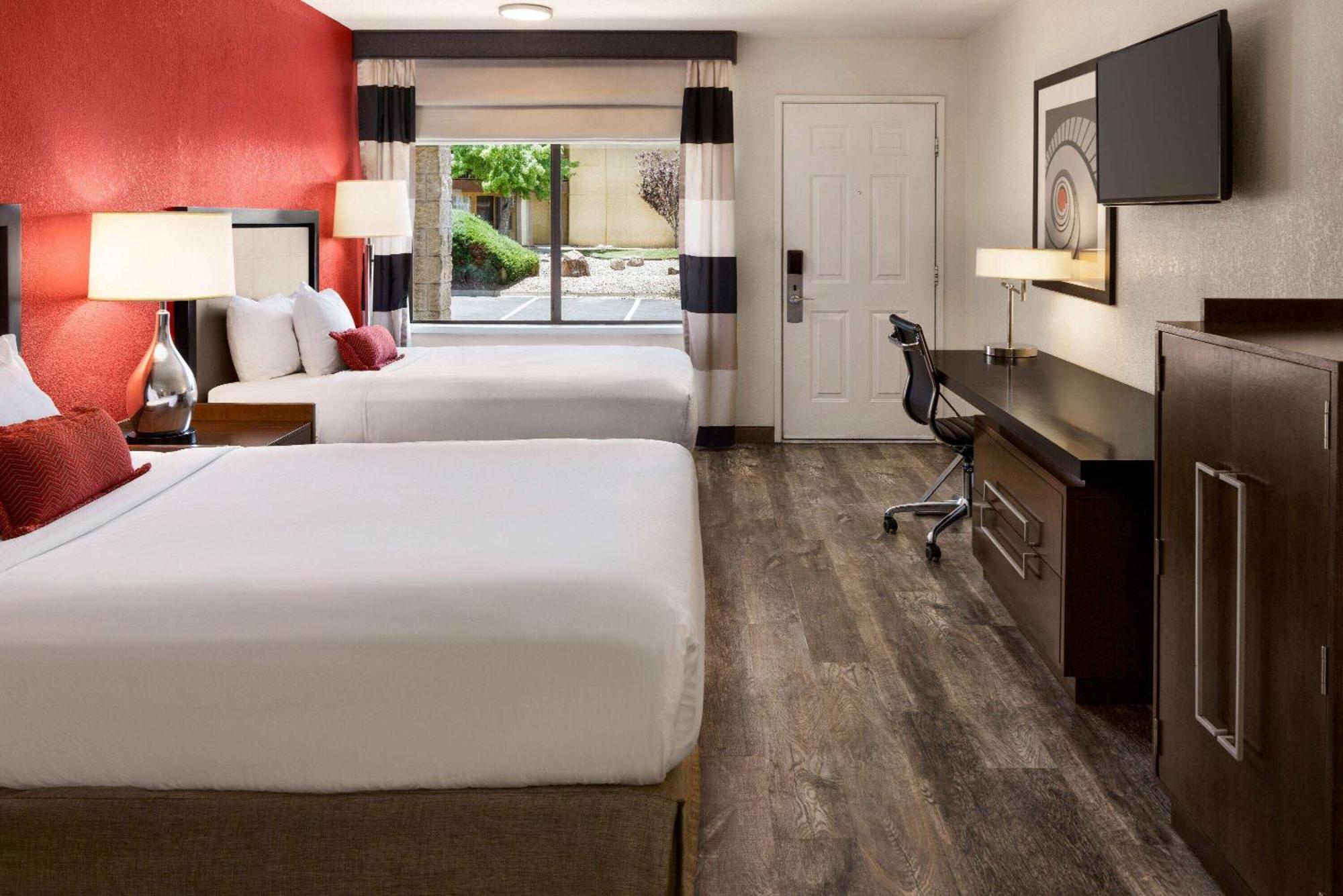 Ramada By Wyndham Albuquerque Airport Hotel Ngoại thất bức ảnh
