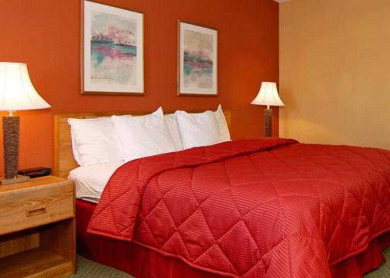 Ramada By Wyndham Albuquerque Airport Hotel Phòng bức ảnh