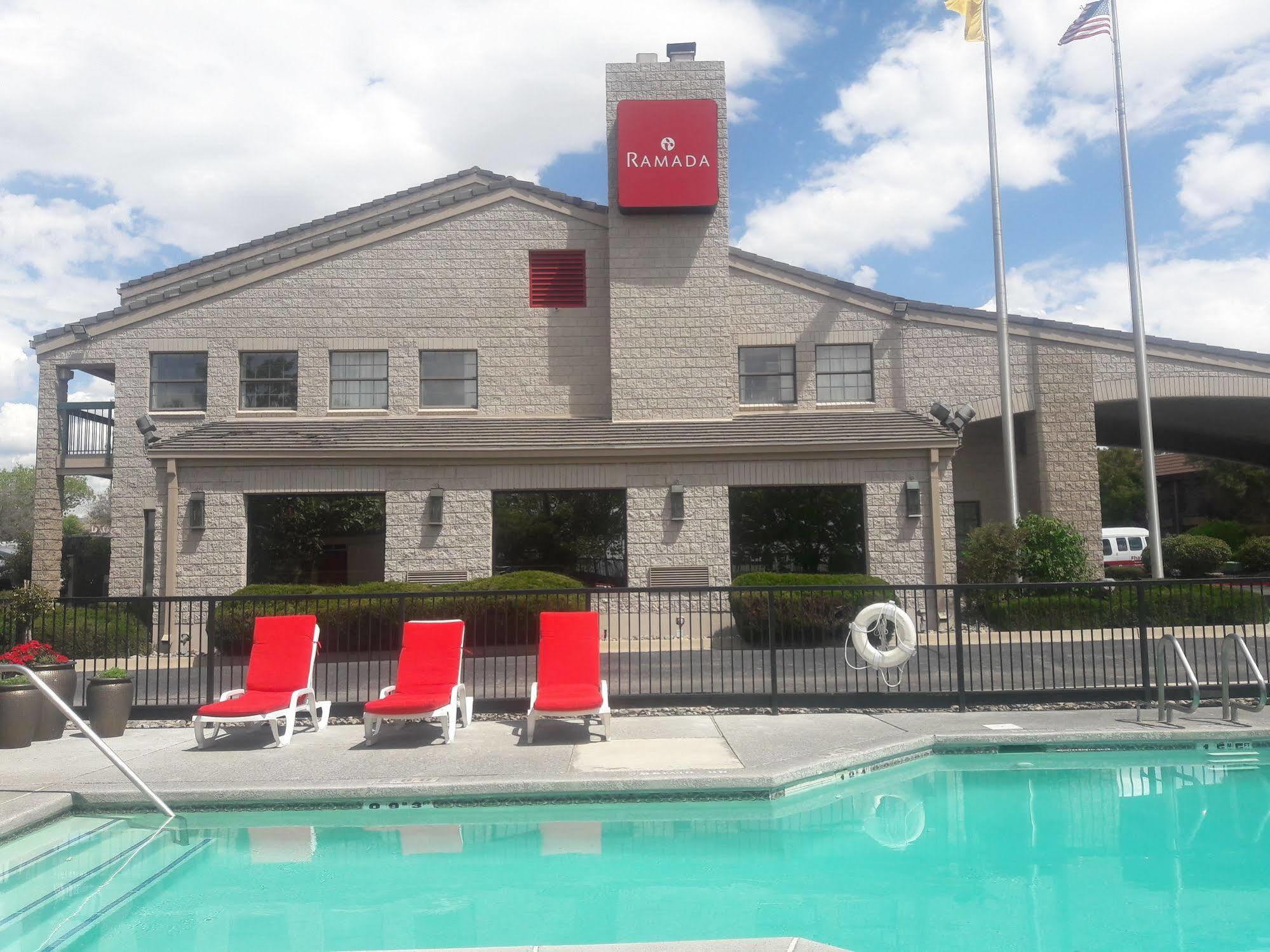 Ramada By Wyndham Albuquerque Airport Hotel Ngoại thất bức ảnh